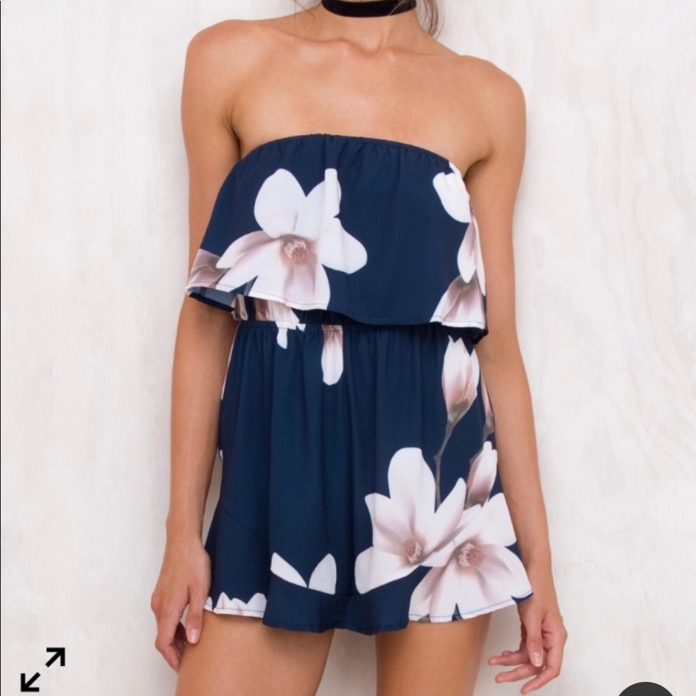 Adorable Floral Romper Size XS